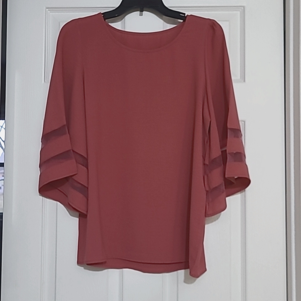 NWOT ~ Mauve colored Top with bell sleeves!
